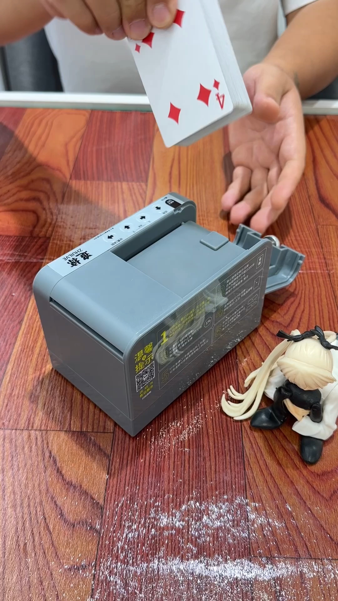 我来教教大家“新且实用看普通扑克牌的仪器有吗《详细教程 新浪科技》
