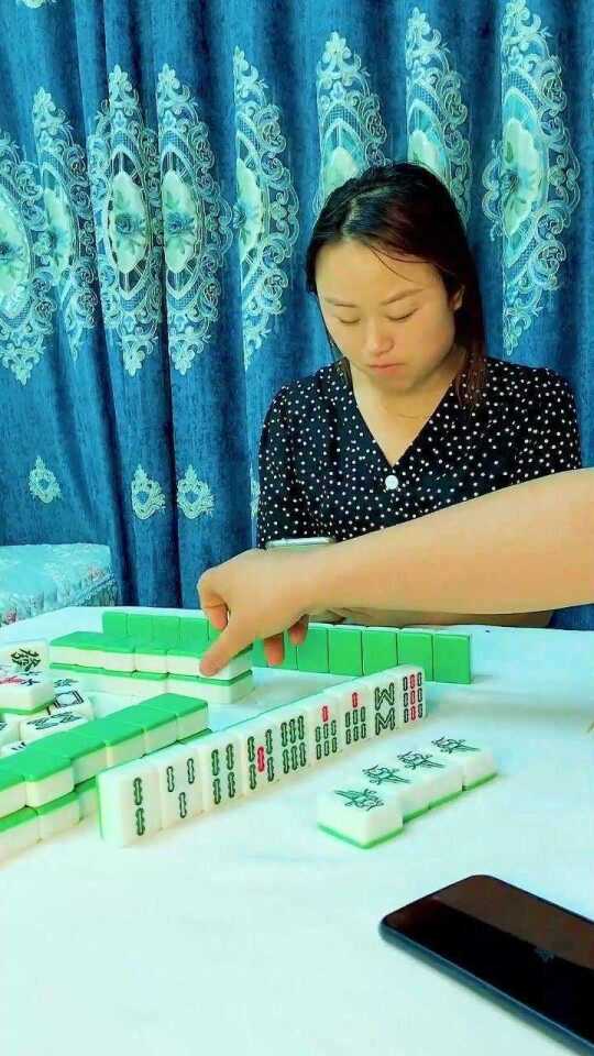 胡一把内蒙麻将其实真的有挂(到底是不是有挂)